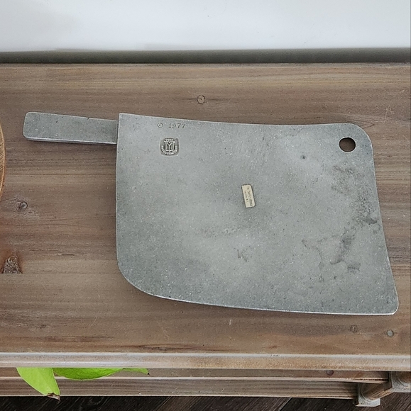 🔪 York Metal Crafters Meat Cleaver Décor – Vintage 1977, Rustic Farmhouse Style - Picture 11 of 16